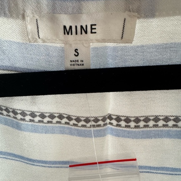 Mine White and Blue Sleeveless Tank Top - Picture 4 of 4